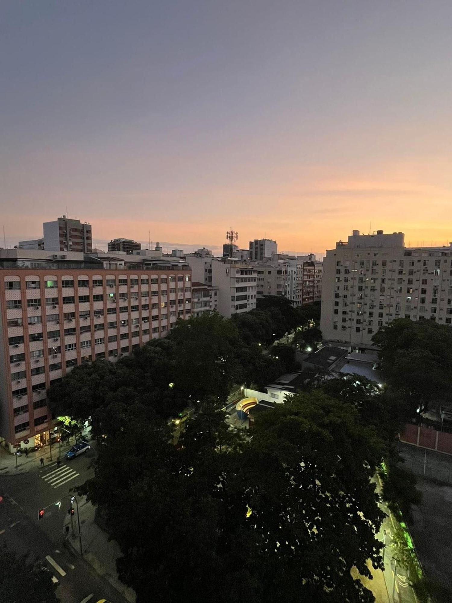 Apartamento 2qtos A 240m Da De Copacabana | Rp 186/1002