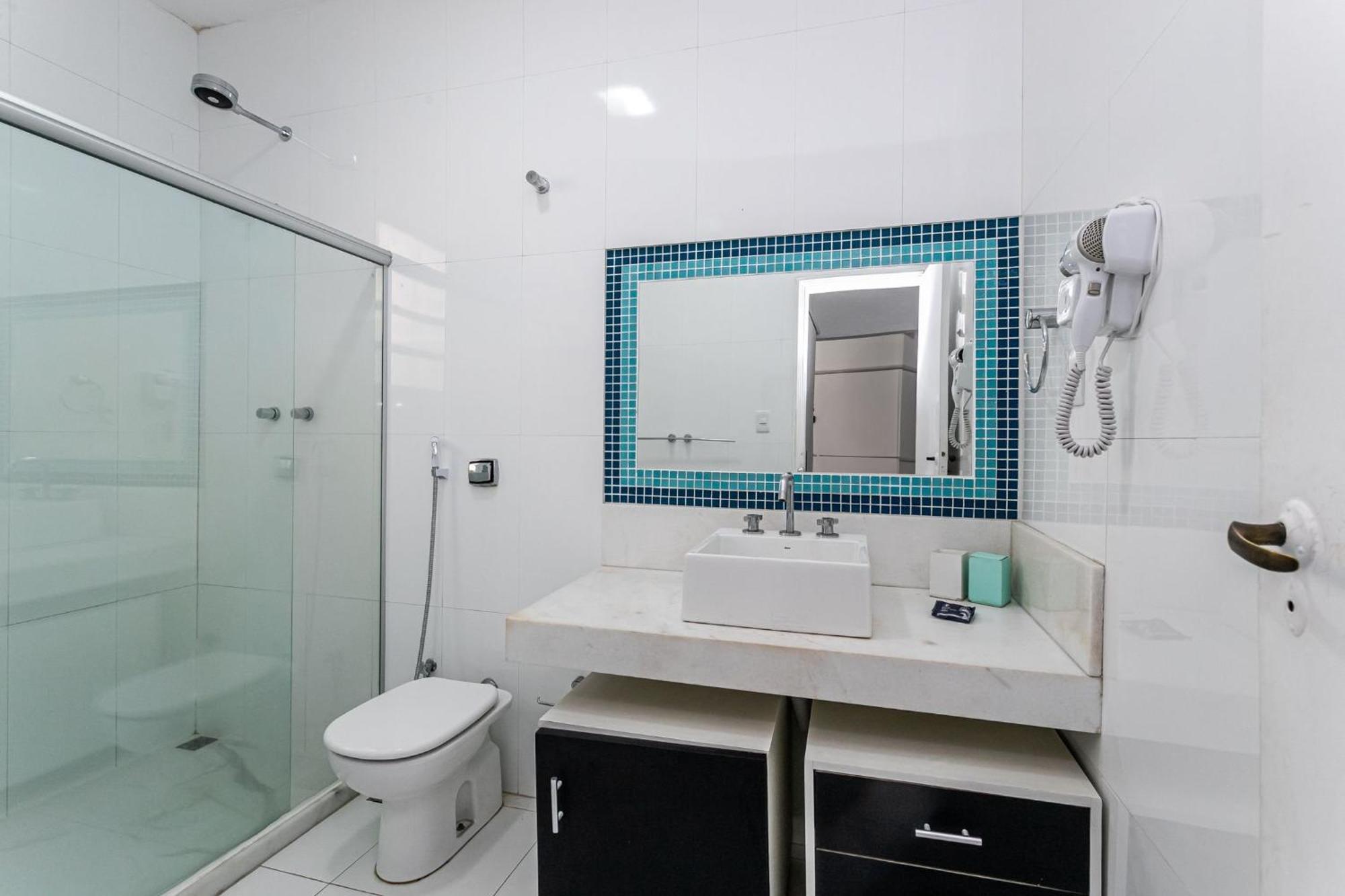 Apartamento 2qtos A 240m Da De Copacabana | Rp 186/1002 *