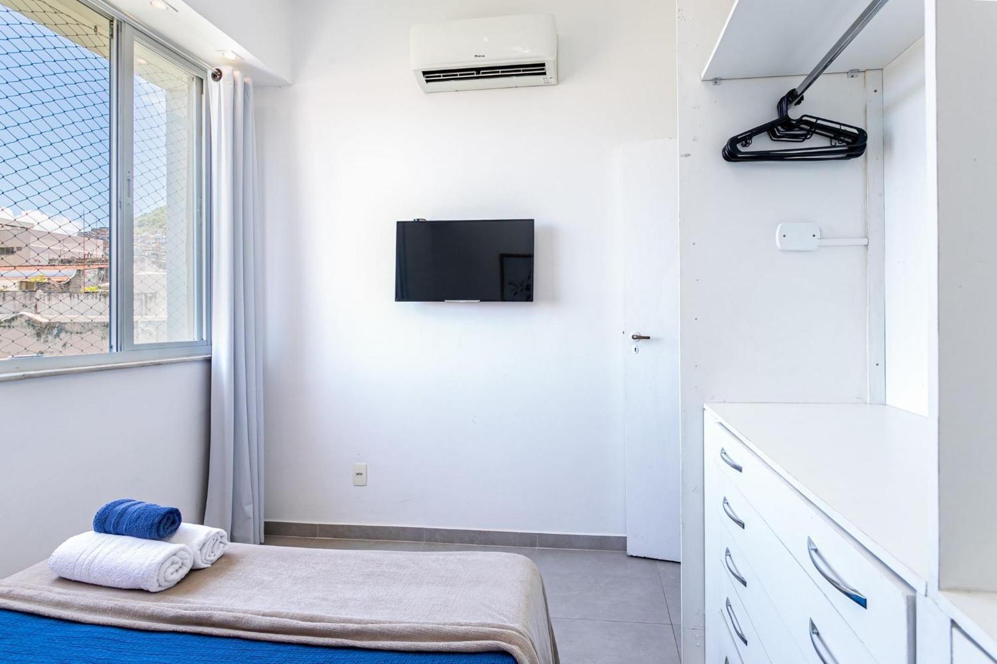 Apartamento 2qtos A 240m Da De Copacabana | Rp 186/1002